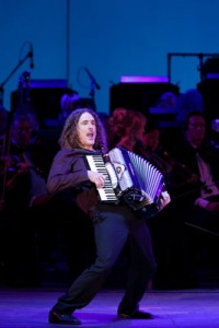 “Weird Al” Yankovic rocks “The Simpsons” theme on accordion. Photo by Matthew Imaging